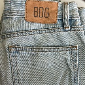 Cropped dad fit jeans